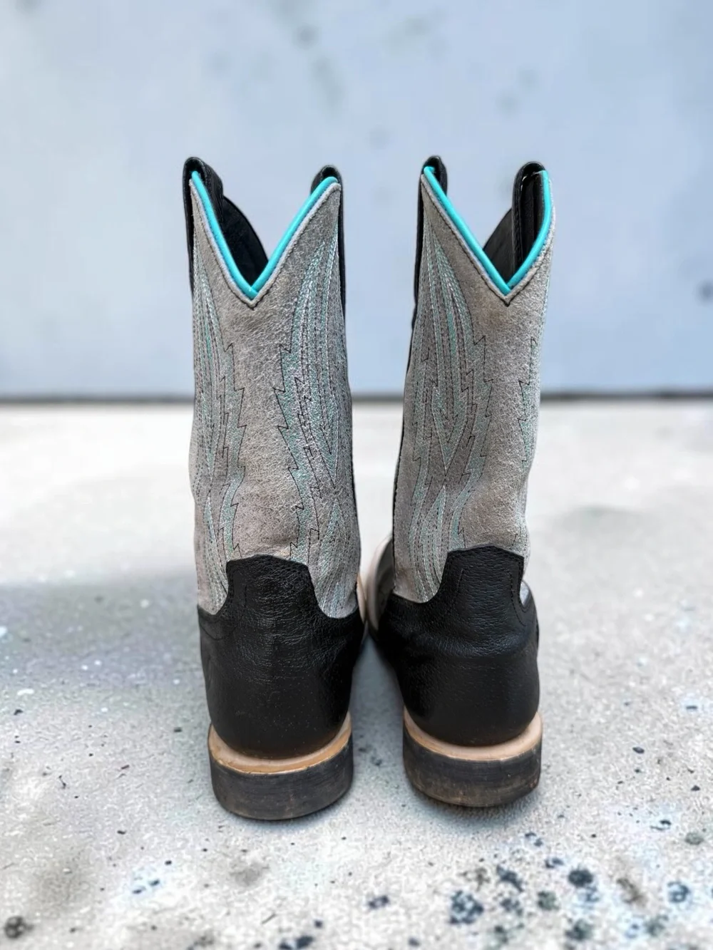 Ariat Youth Relentless Unrivaled Western Boots in Black Jag/Glo Grey Size 3